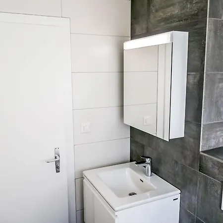 Appartement Bietschorn 33 By Interhome